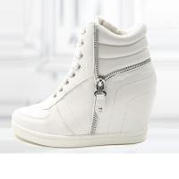 Baskets Femme montantes cuir unies chic elegantes semelles compensees Blanches Zippees Baskets Femme montantes cuir unies chic elegantes semelles compensees Blanches Zippees