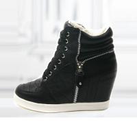 Baskets Femme montantes cuir unies chic elegantes semelles compensees Noires Zippees Baskets Femme montantes cuir unies chic elegantes semelles compensees Noires Zippees