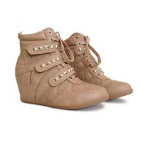 Basket Femme montantes compensees Fashion bandes scratchees lacets Studded fashion Beige Basket Femme montantes compensees Fashion bandes scratchees lacets Studded fashion Beige