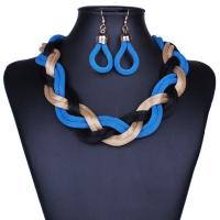 Parure Collier Boucles d Oreilles Corde tressee Multicolore Plastron Bleu