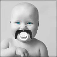Tétine Bébé Moustache Humour Cadeau Idéal
